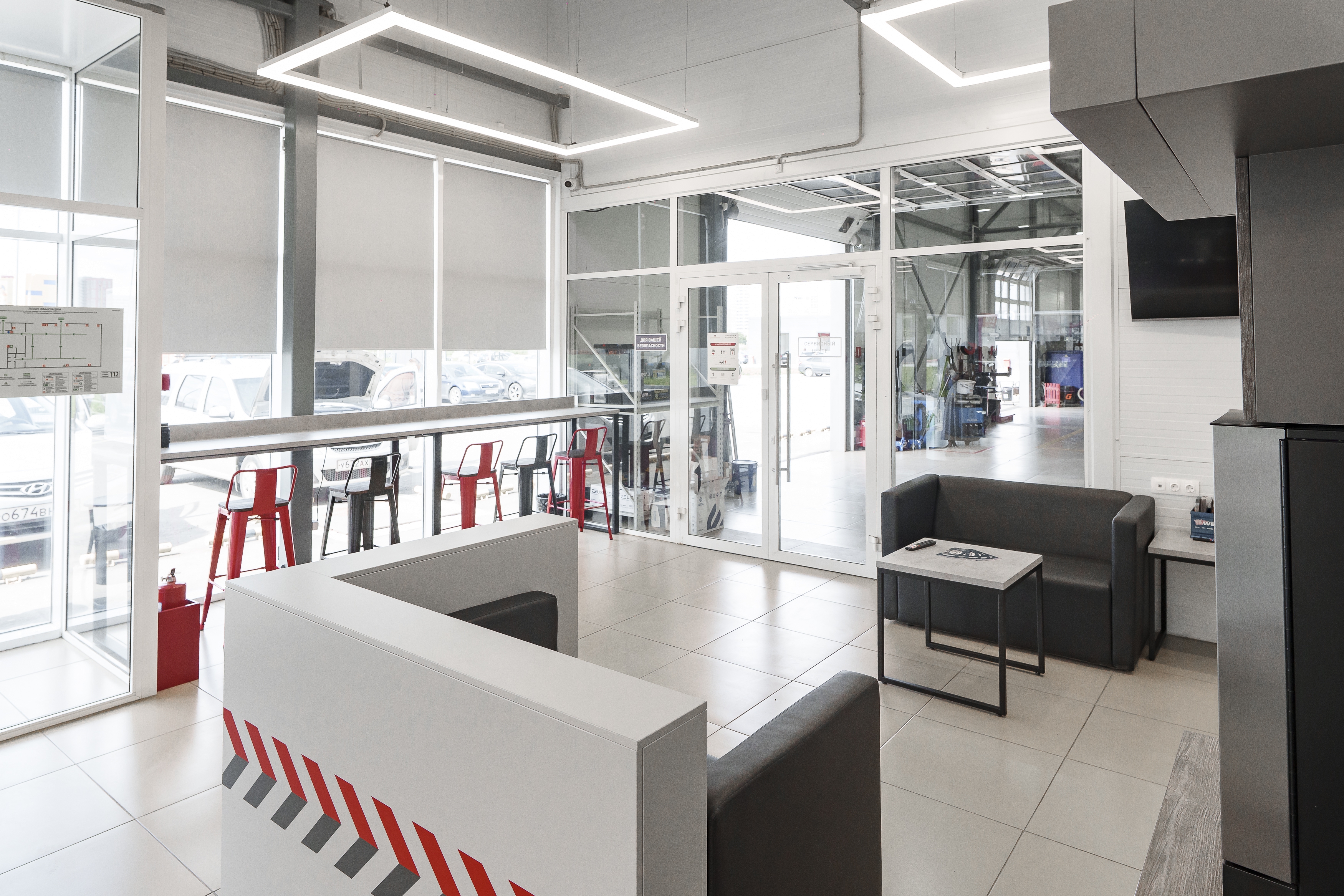 Фото магазина ул. Рябинина, 32/5 (заезд со стороны АЗС) 8